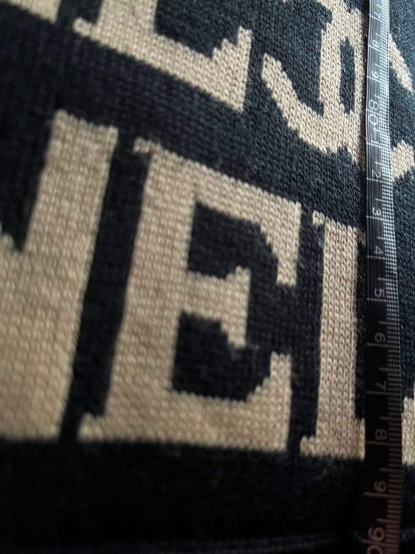 ノベルティ CHANELロゴ マフラー