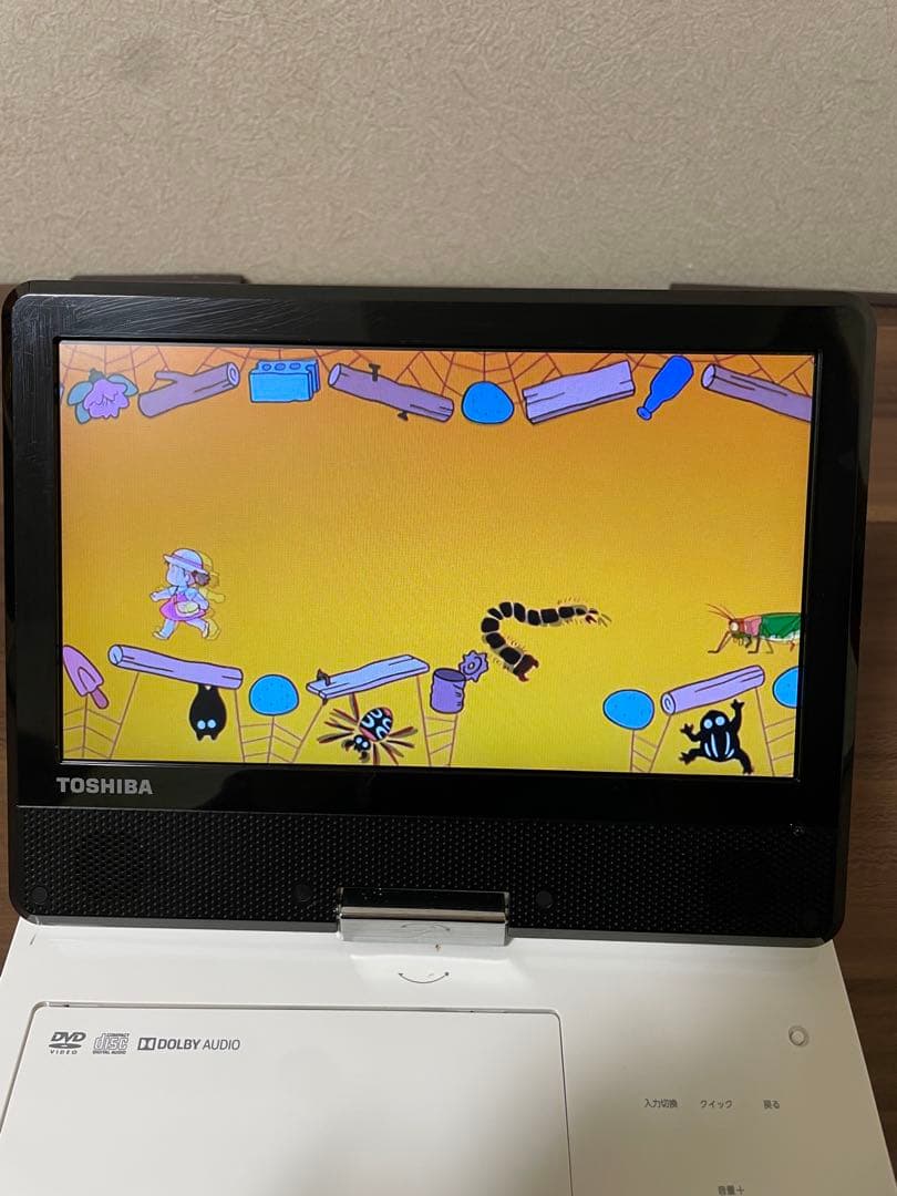 美品 東芝 ポータブルDVD 2022年 プレーヤー 9インチSD-P910S
