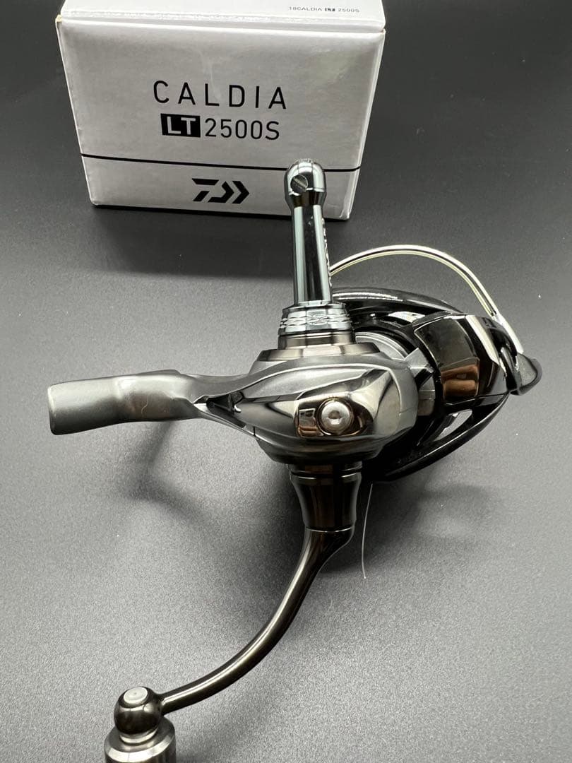DAIWA CALDIA LT2500S リール 箱付き