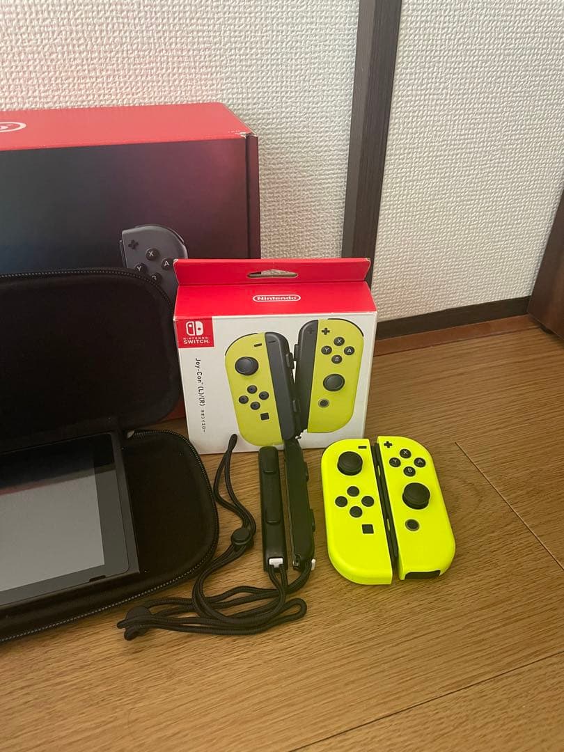 <早い者勝ち> ニンテンドーSwitch本体、ジョイコン、カバー