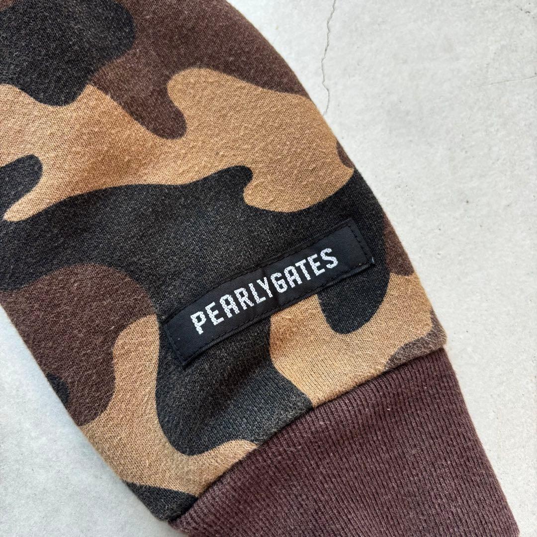 PEARLY GATES 迷彩カモフラ総柄 ジップフードパーカー にこちゃん刺繍