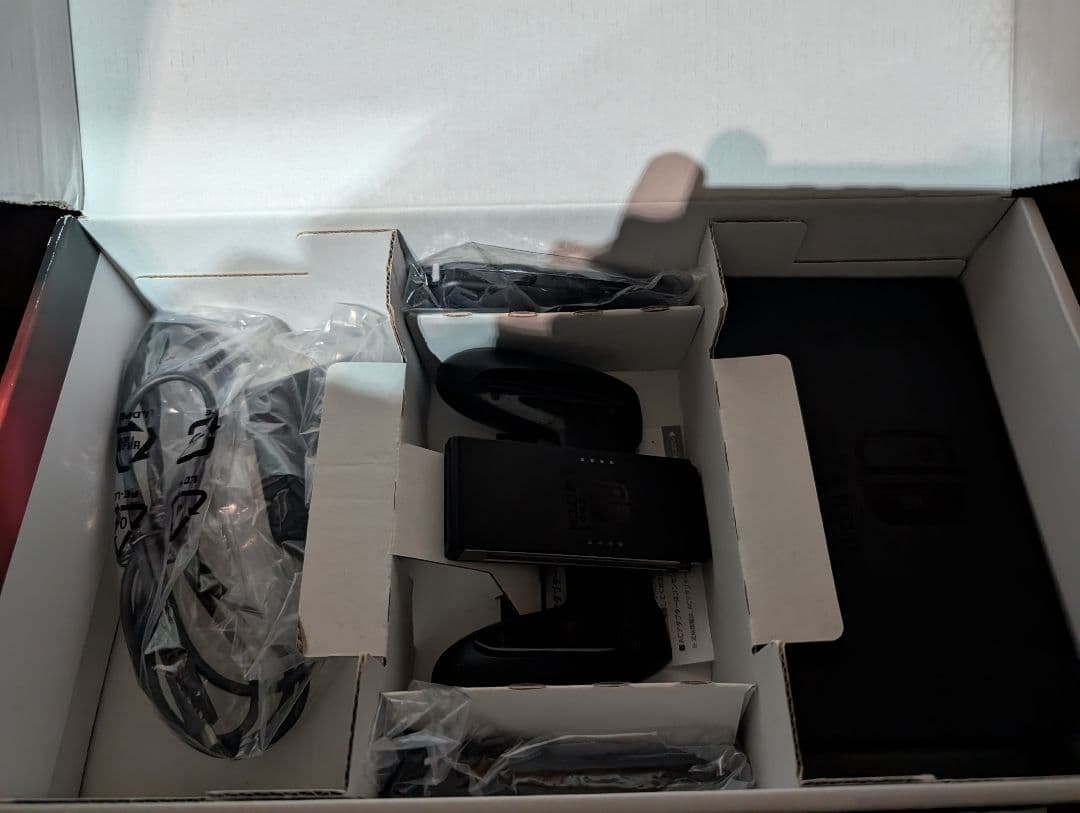 ジャンク品です。Nintendo Switch 本体 ジョイコン付き