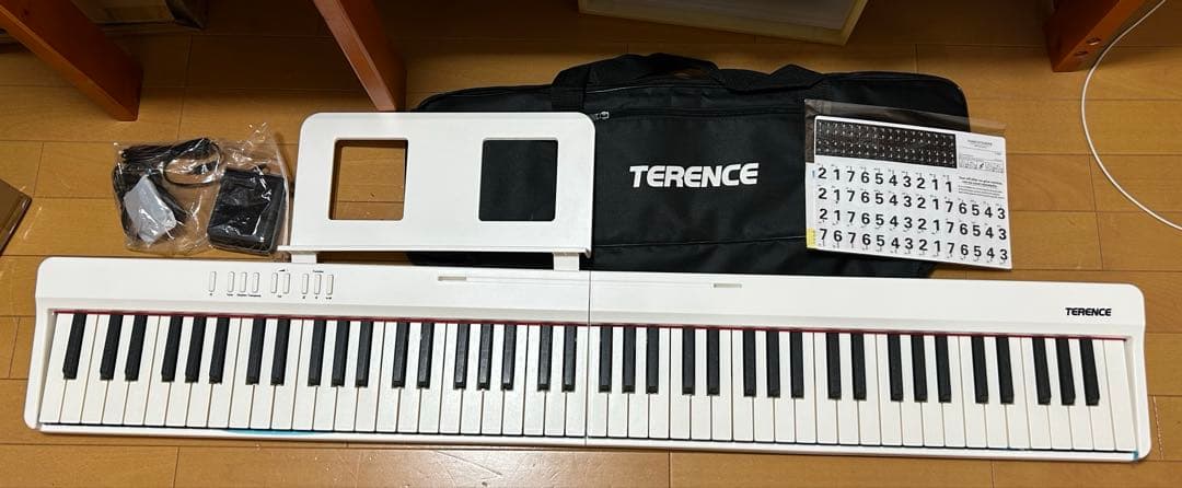 TERENCE 電子ピアノ 88鍵盤 折り畳み式 キーボード タッチレスポンス鍵