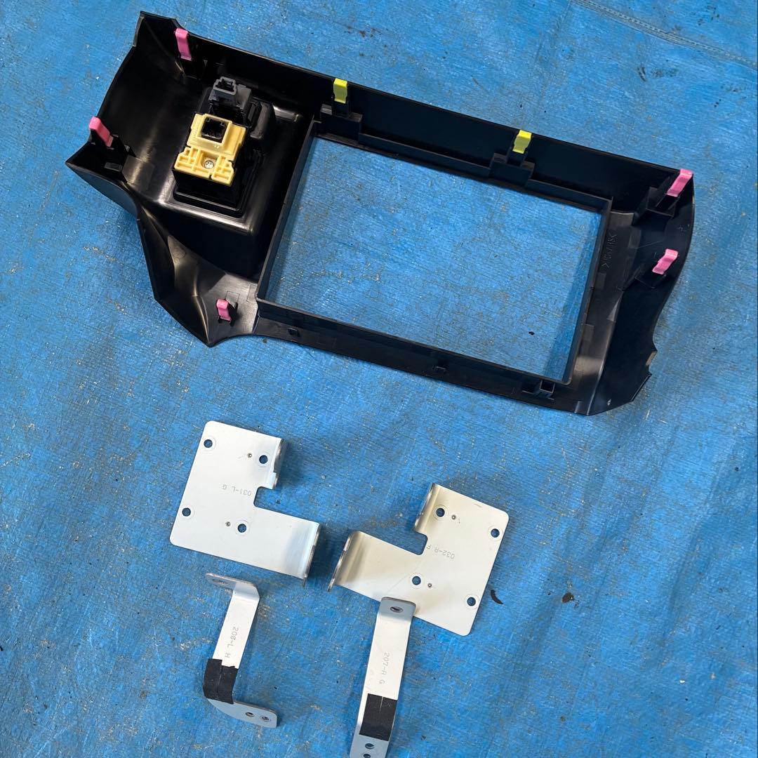 ❣️トヨタ アクア 10系 前期 中期 9インチ ナビパネル 取り付けキット