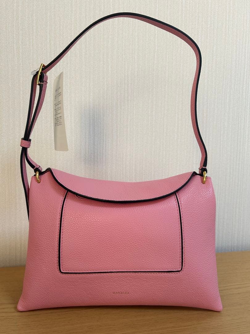 ⭐︎ピンク可愛い⭐︎新品⭐︎定価104500円⭐︎WANDLER 『ペネロペ』スラウチ