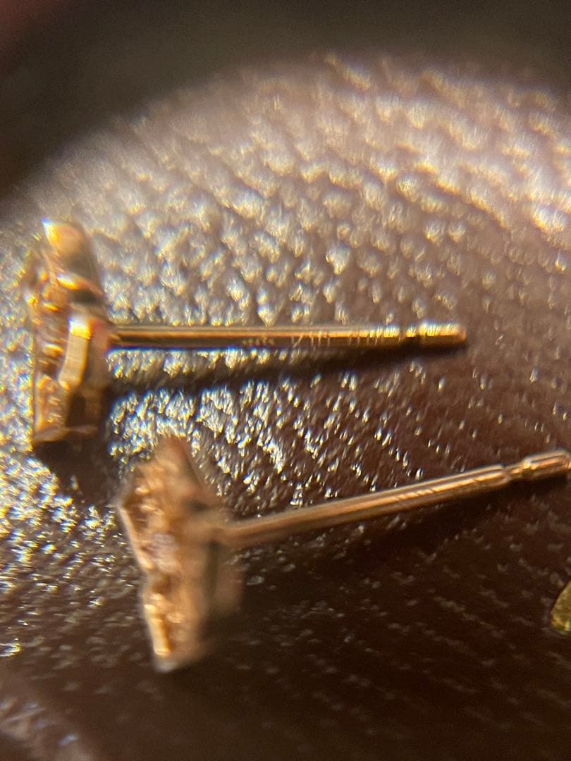 agete アガット　K10　透かし　ダイヤモンド　ピアス