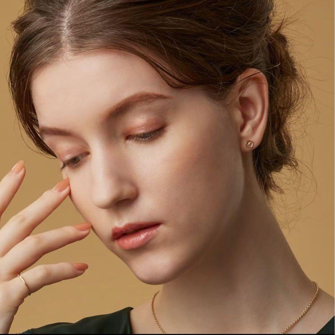 agete アガット　K10　透かし　ダイヤモンド　ピアス