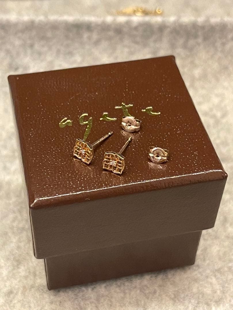 agete アガット　K10　透かし　ダイヤモンド　ピアス