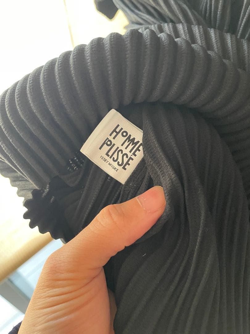 プリーツ半袖Tシャツ サイズ2 黒　オムプリッセイッセイミヤケ