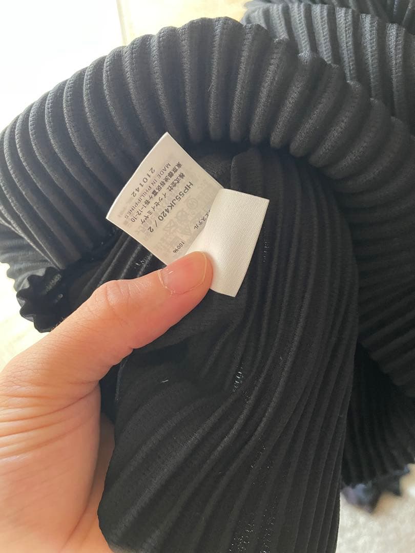 プリーツ半袖Tシャツ サイズ2 黒　オムプリッセイッセイミヤケ