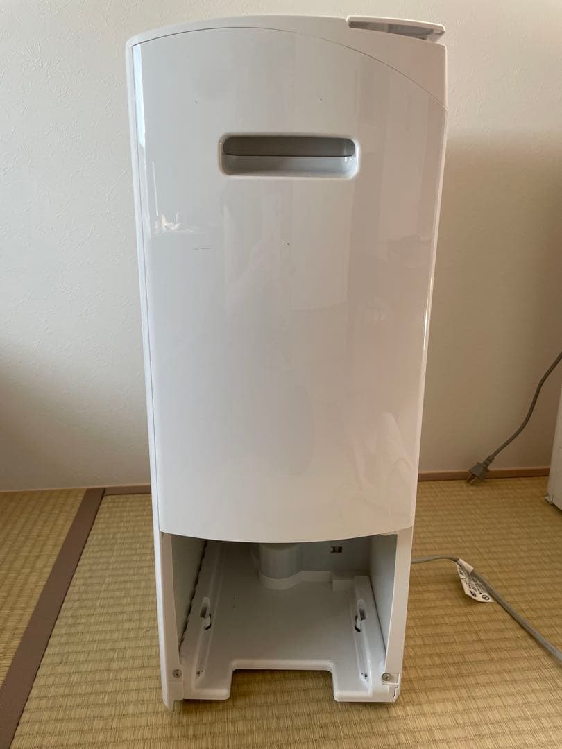 Panasonic ナノイーX 除湿機 コンパクト