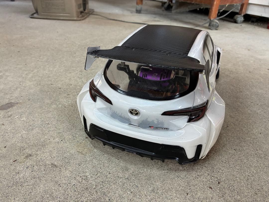 中古、アディクション　カローラスポーツ　ボディーのみ。