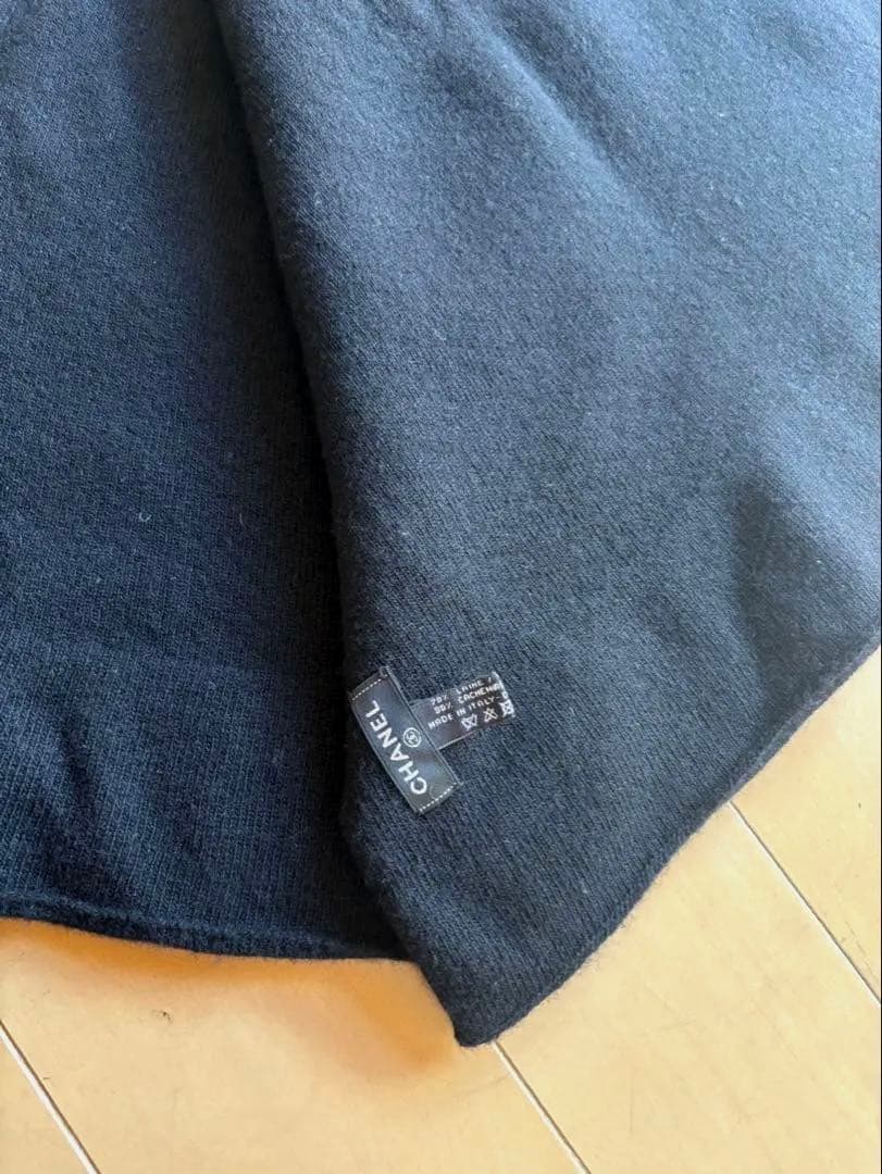 CHANEL 黒マフラー