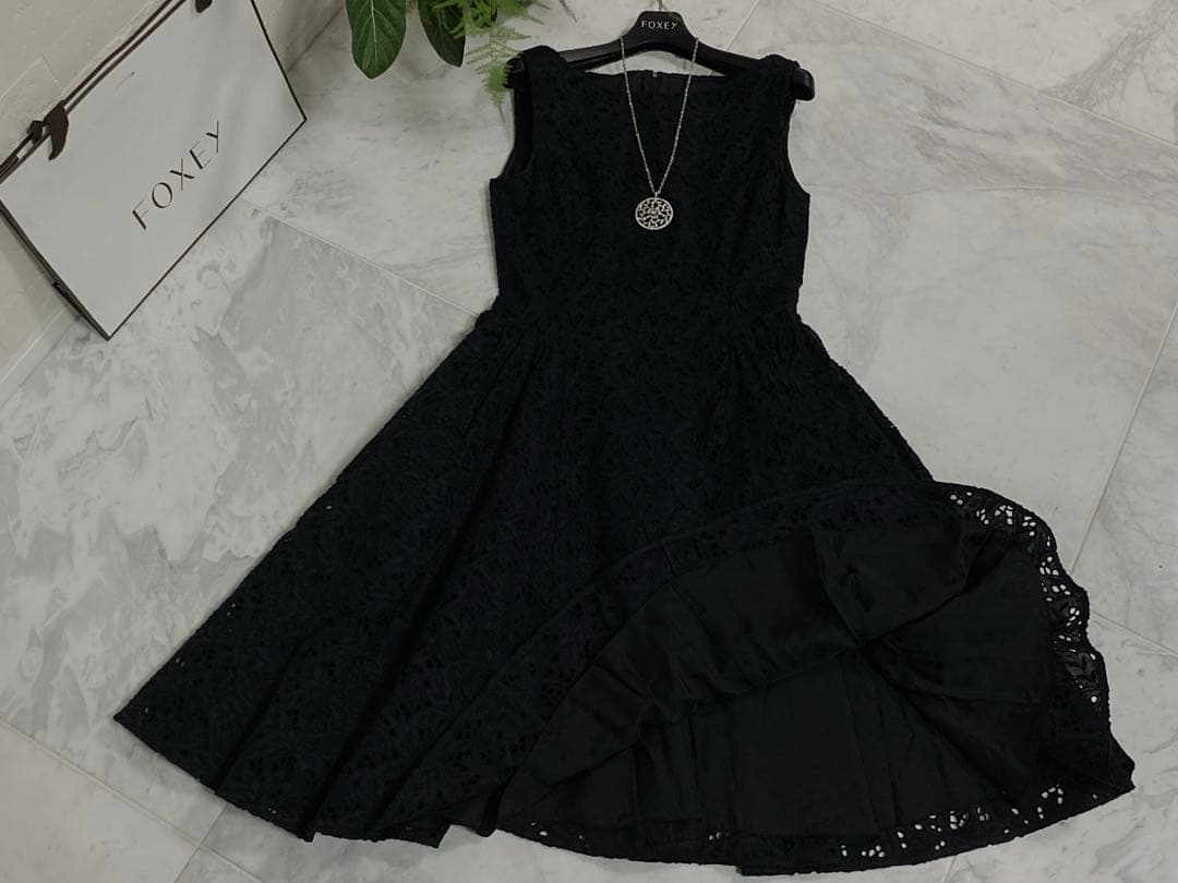 【定価：￥142.560-】★美品★FOXEY/フォクシー ドレス ネリネ38
