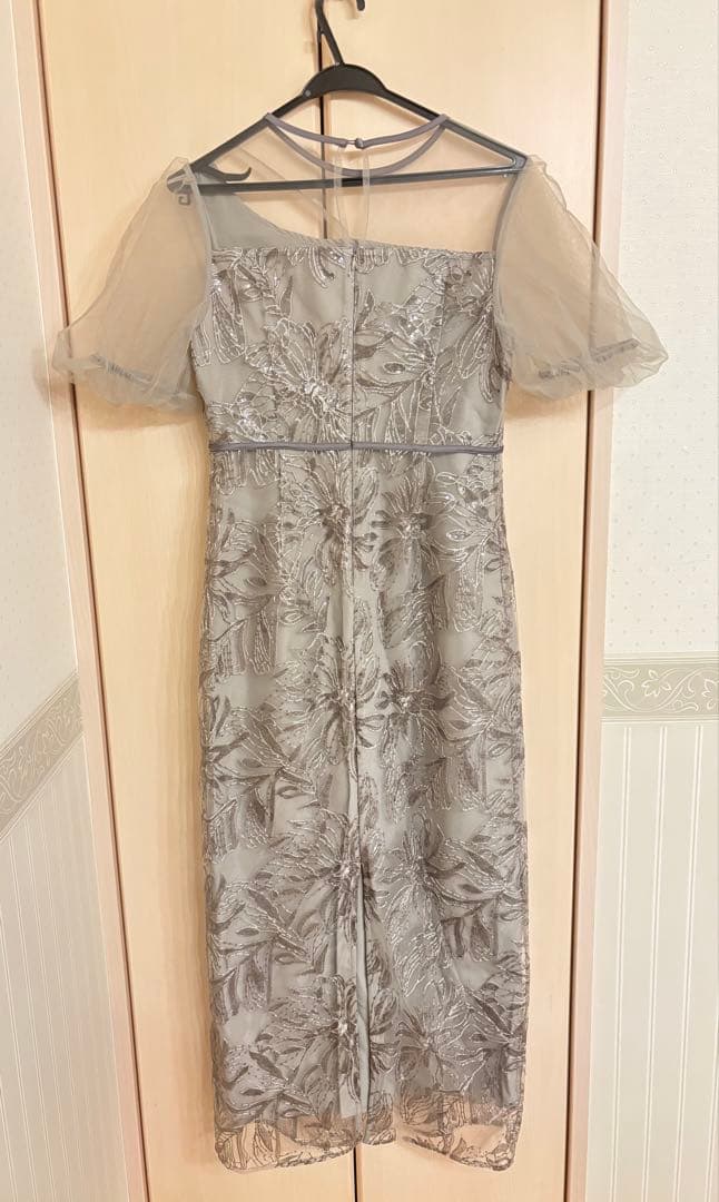 【LEJA】アシンメトリーシアーフラワーワンピースドレス