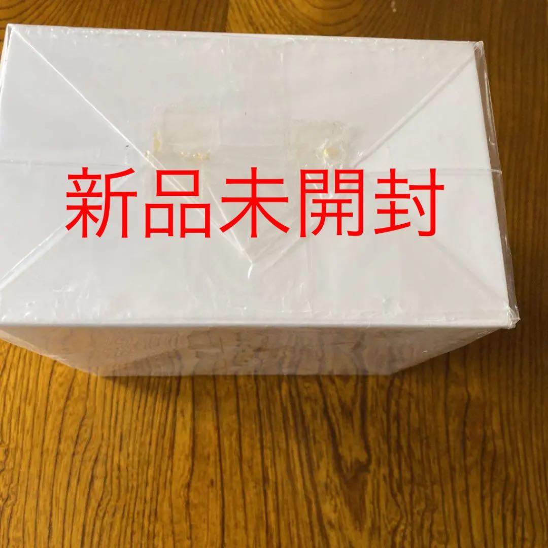 山口百恵　新品未開封品　LIVE PREMIUM CD/DVD