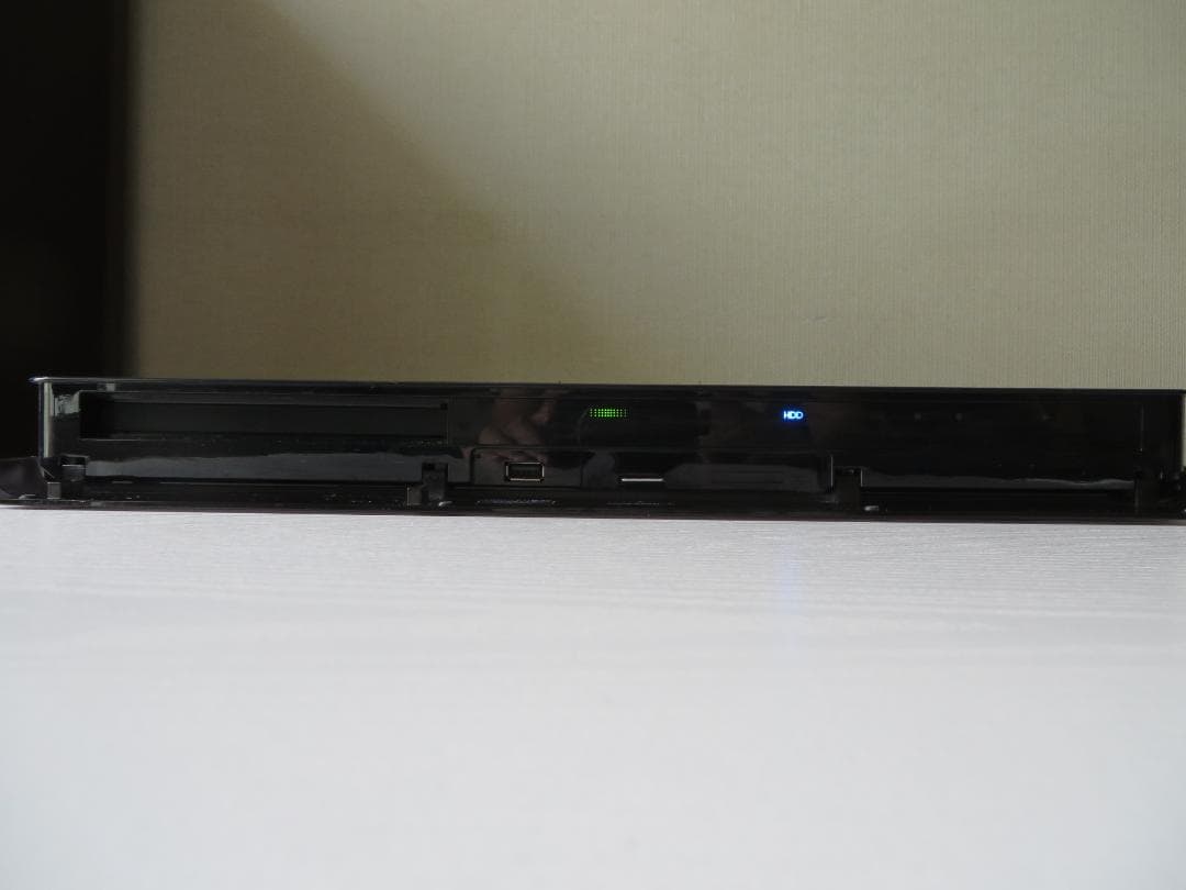 東芝ブルーレイレコーダー DBR-W2008　２番組　２TB　２０１８年製