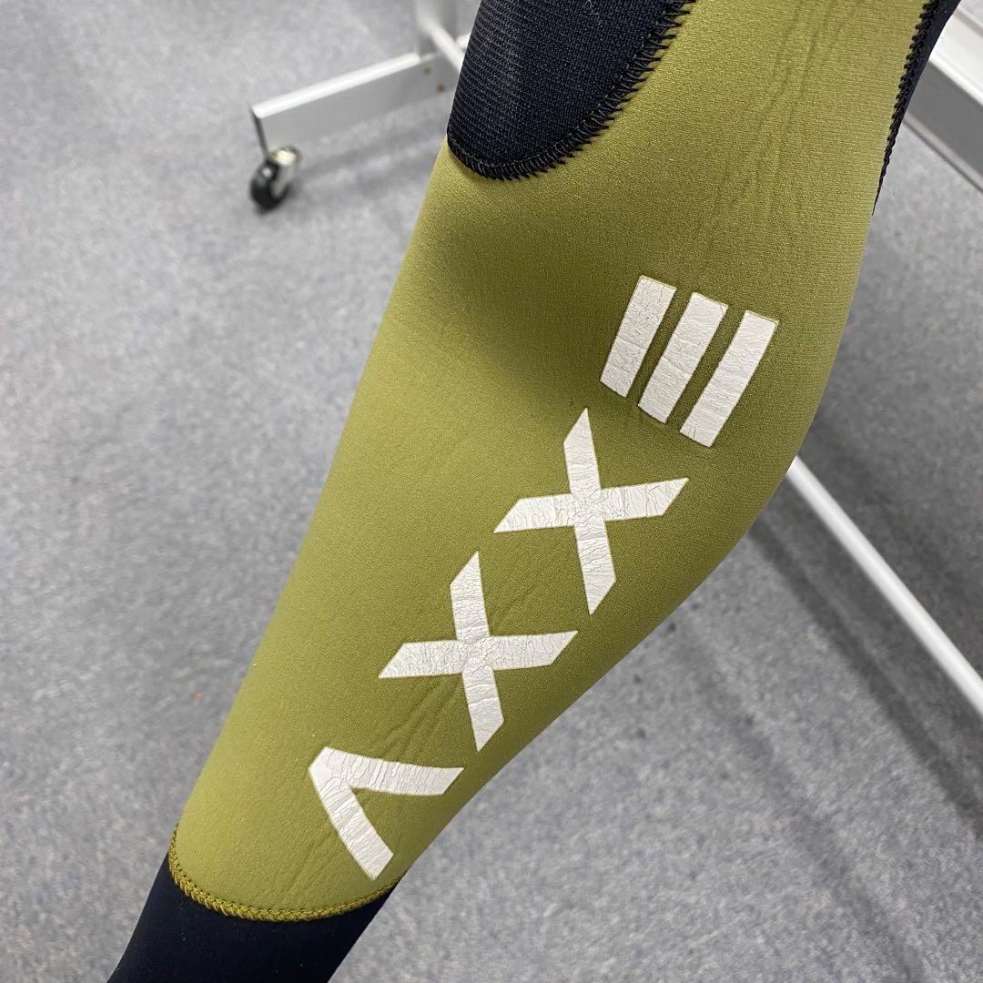 M 中古 AXXE HUMID HYBRID U-ZIP セミドライ 5/3mm