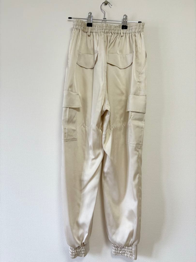 【新品】Arpege story サテンカーゴパンツ　SSサイズ