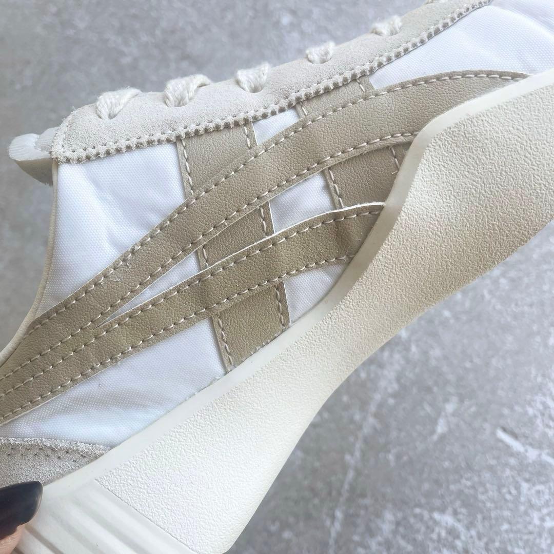 【極美品】Onitsuka Tiger ACROMOUNTアクロモント24.5