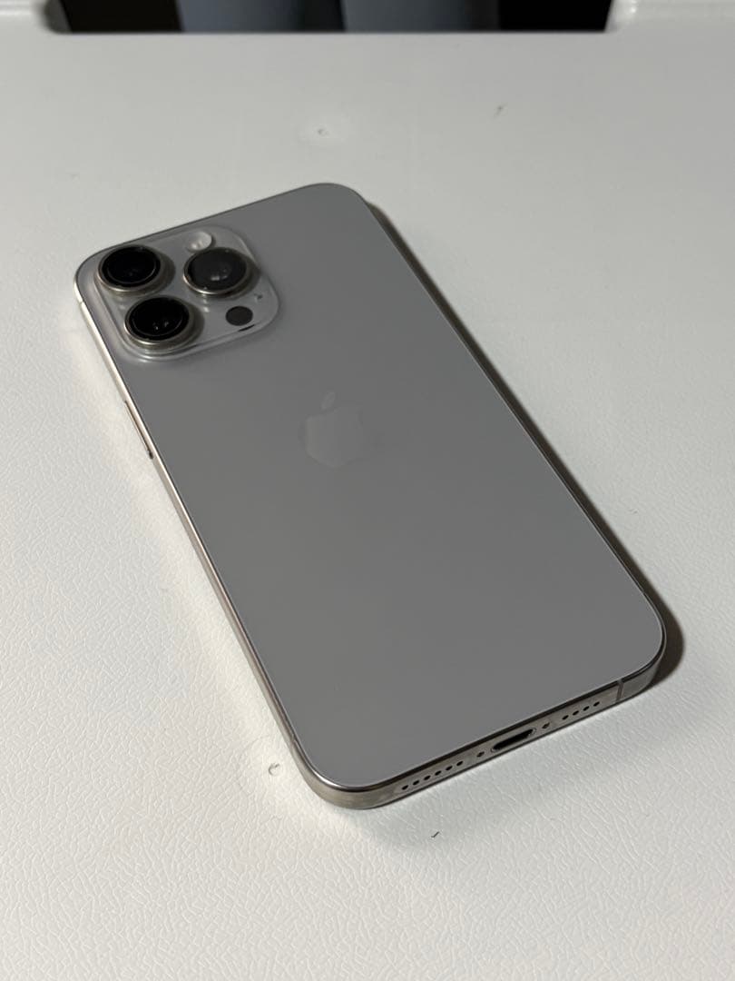 iPhone15pro max 256g本体