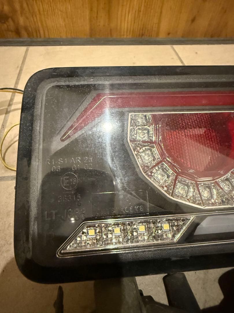 ぴぴジムニーテールランプ クリスタルアイ