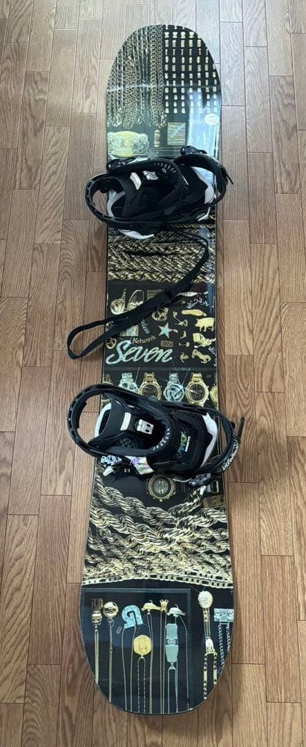 スノーボード（Burton）とビンディング、ブーツ（salomon）ケース付き