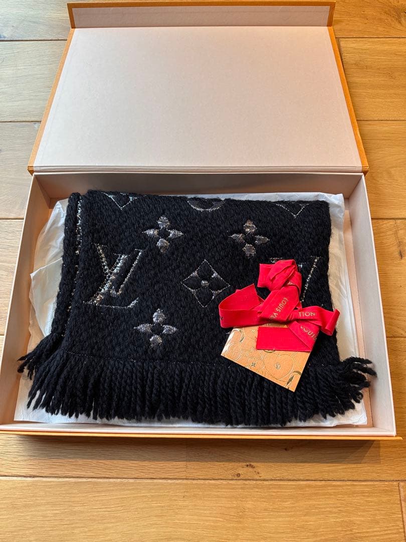 16日までの価格！ルイヴィトン マフラー エシャルプ ロゴマニア 正規品