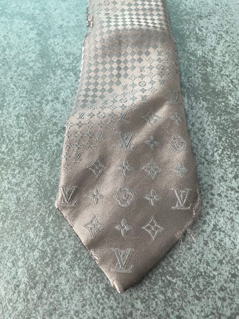 星*空様 Louis Vuitton 茶系ゴールド　ネクタイ