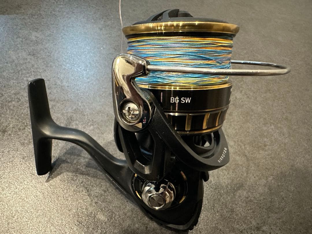 ダイワ BG SW 5000D-CXH スピニングリール
