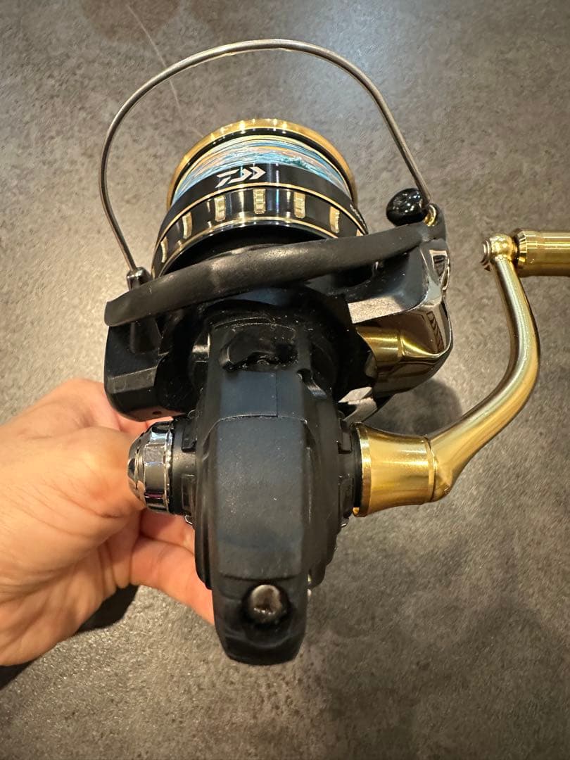 ダイワ BG SW 5000D-CXH スピニングリール