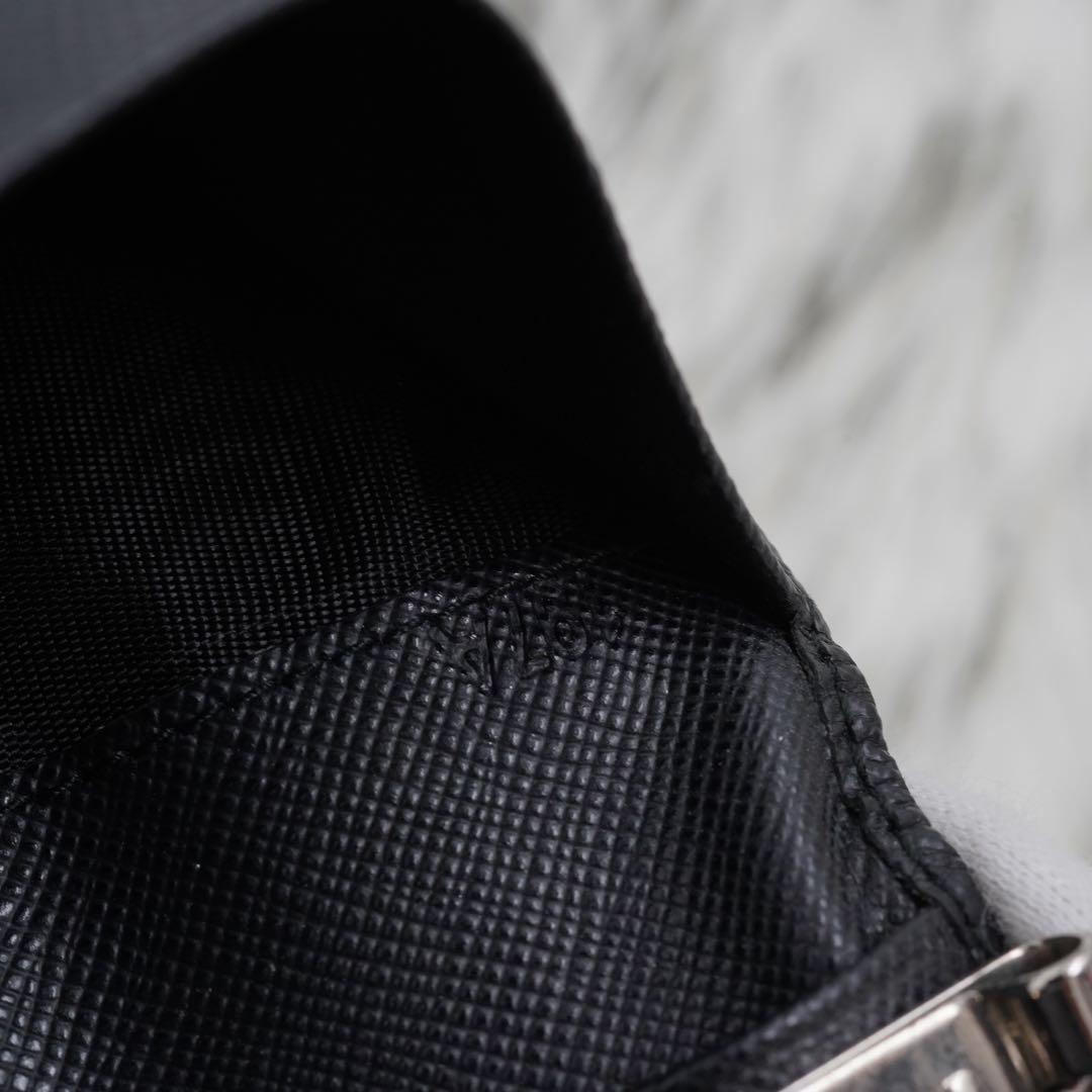 極美品　PRADA プラダ　キーケース　サフィアーノレザー　ロゴグラム　ブラック