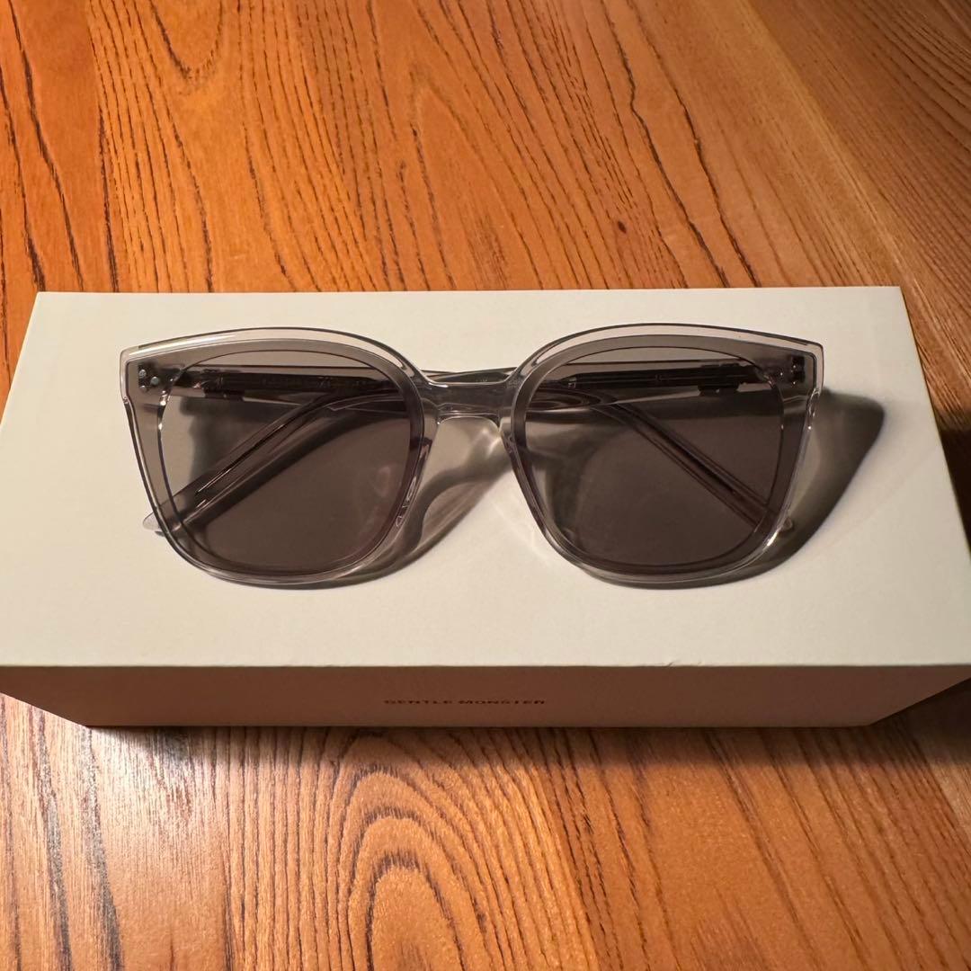 GENTLE MONSTER ジェントルモンスター BY 灰色 グレー