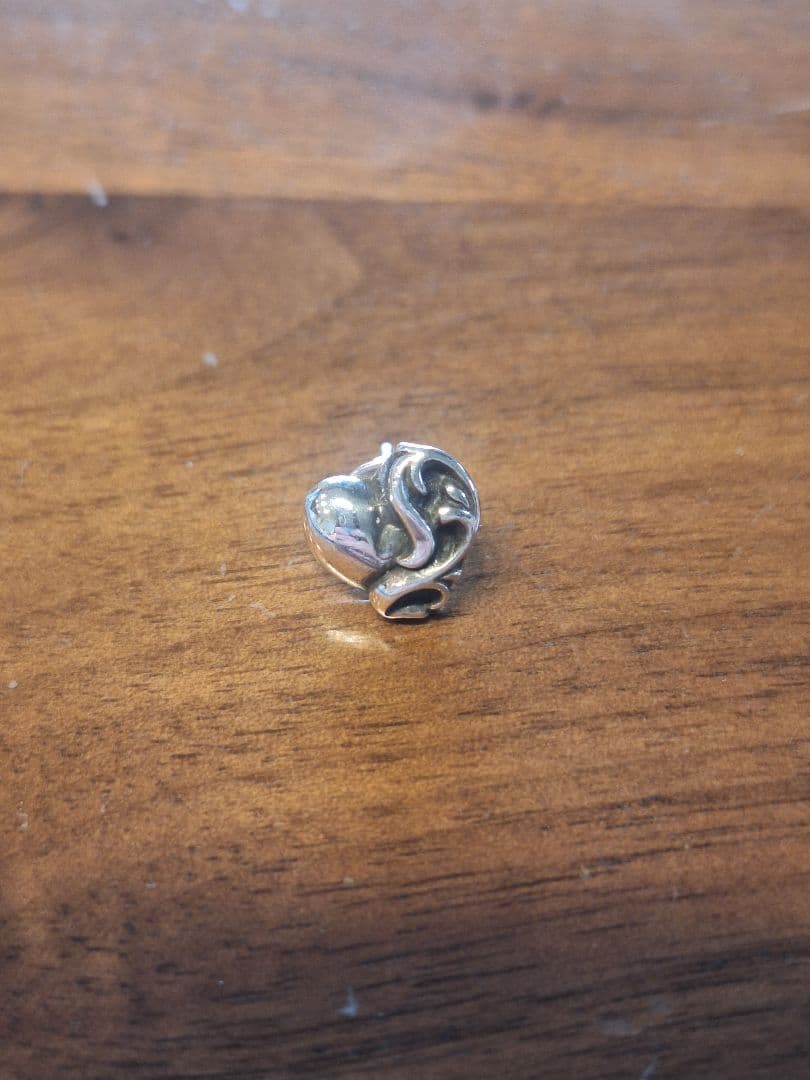 CHROME HEARTS　ハートピアス