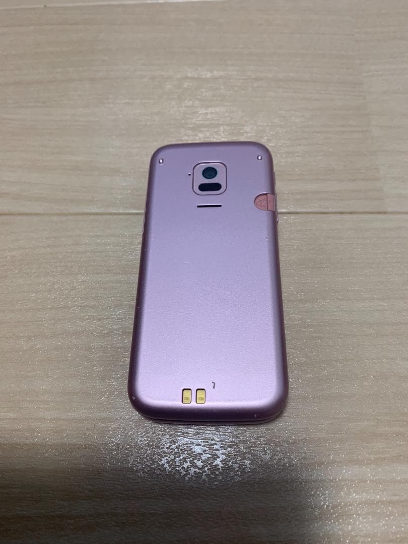 docomo らくらくホン F-01M　ピンク