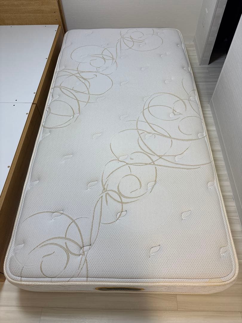 Simmons ゴールデンバリュー シングルマットレス