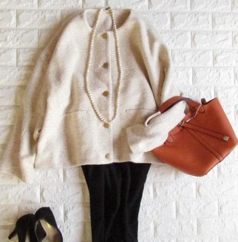 ミラオーウェン 上品 ノーカラー コクーン ゴールドボタン ジャケット ベージュ