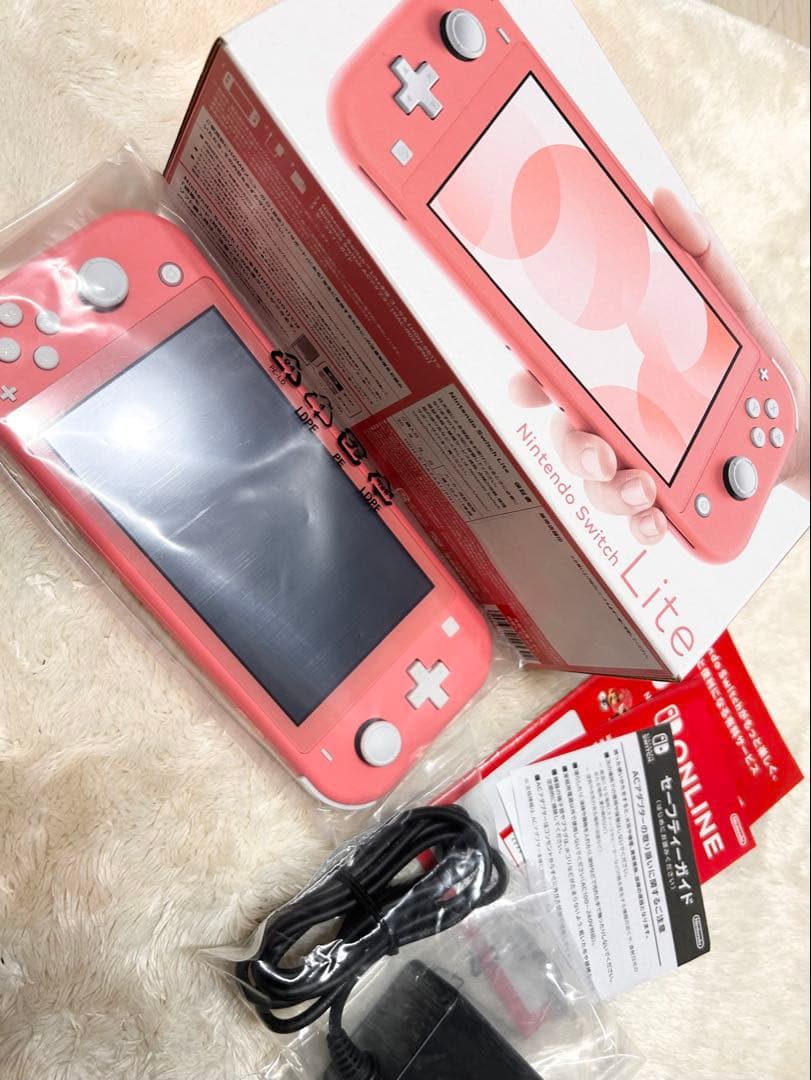 【美品】Nintendo Switch Lite コーラル　ピンク 本体