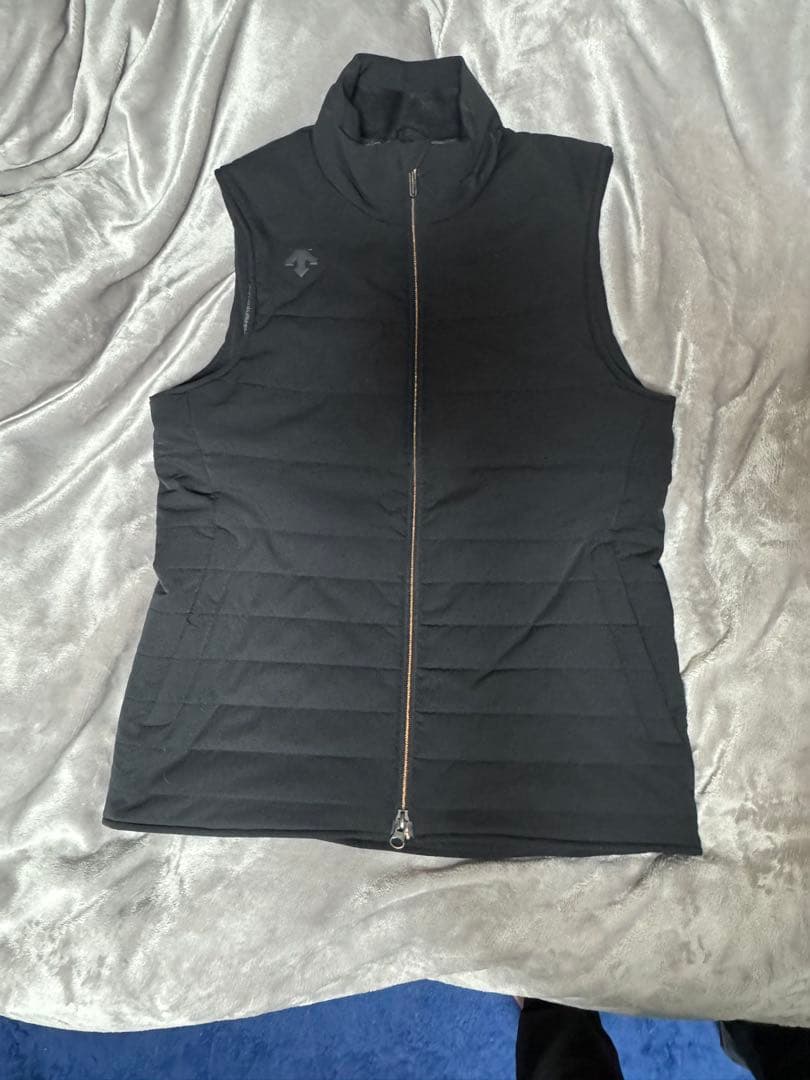 デサントモバイルサーモゴルフベスト