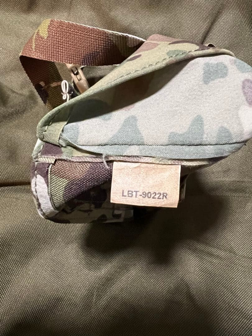 実物 LBT-9022R マルチカム 医療用ポーチ