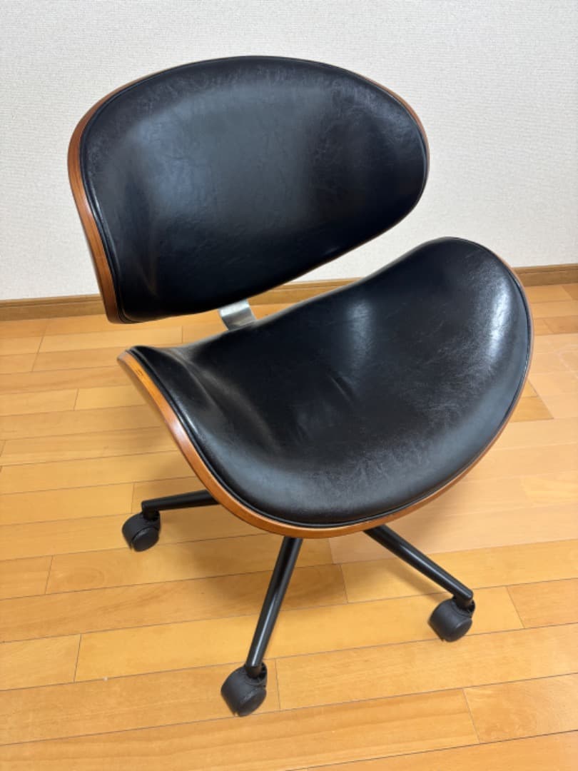 送料無料！ ノースチェア　高さ調節可能