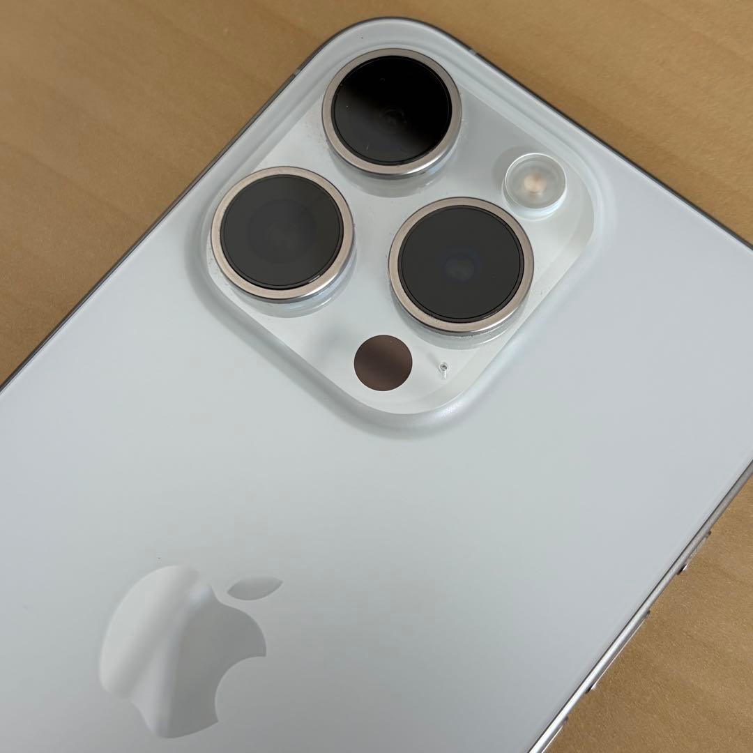 最終値下げ！iPhone15Pro 512GB ホワイトチタニウム SIMフリー