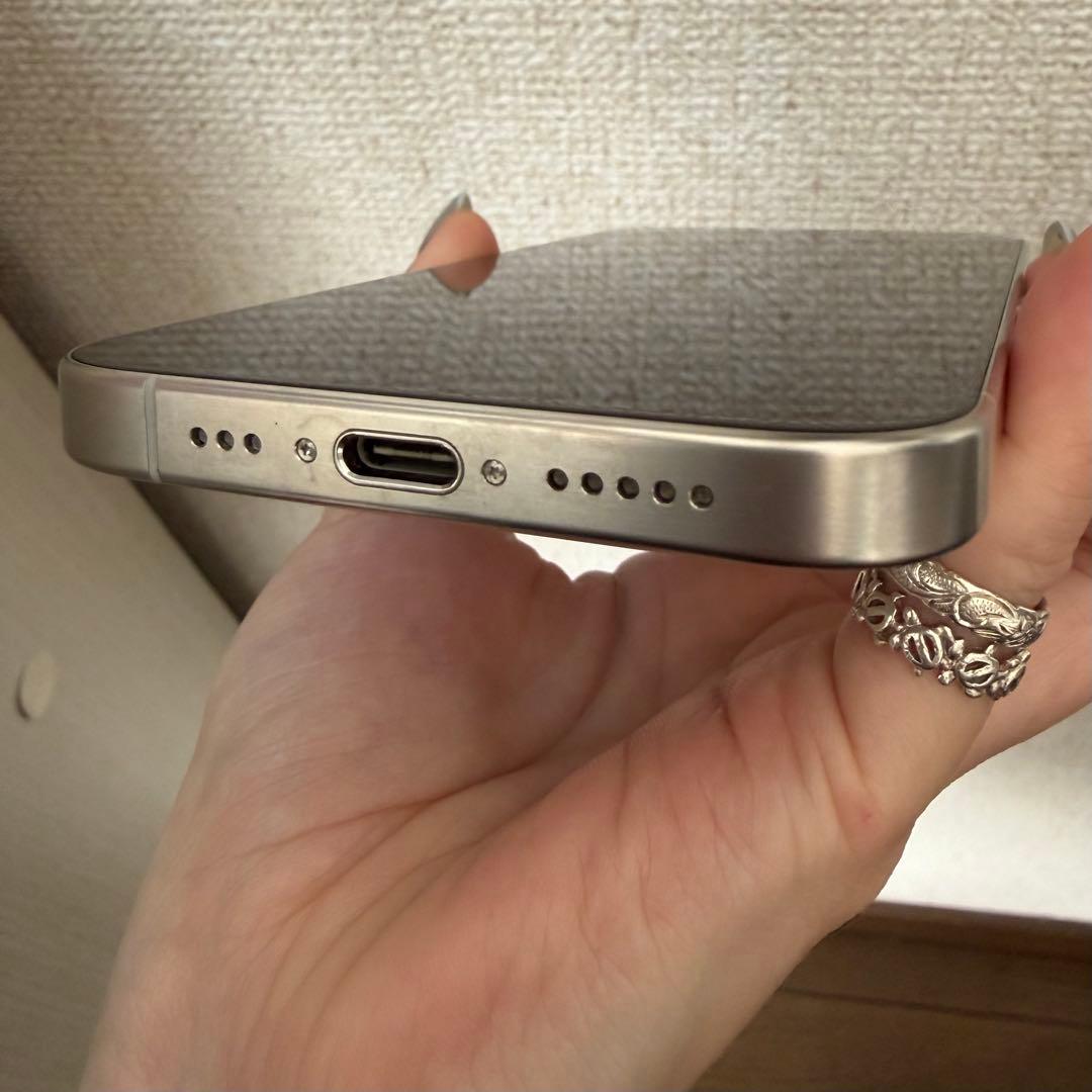 最終値下げ！iPhone15Pro 512GB ホワイトチタニウム SIMフリー