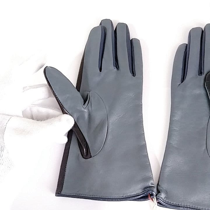 新品　タグ付き　Vivienne Westwood　手袋　レザー　羊革