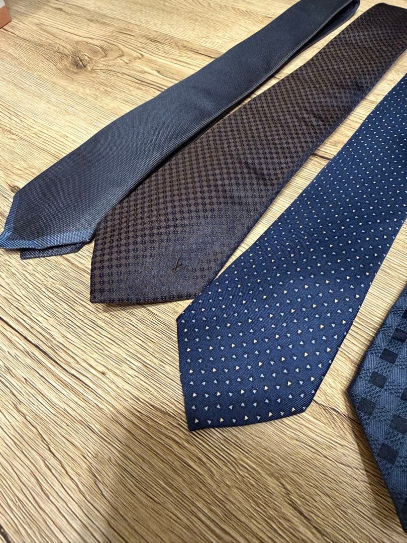 LOUIS VUITTON◆ルイヴィトン◆ネクタイ5本&チーフ3枚セット