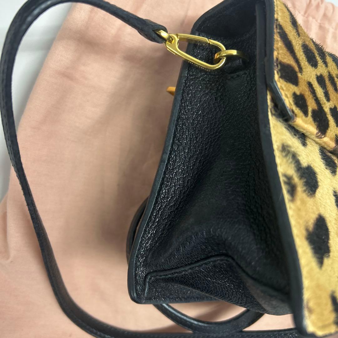 miu miu ヒョウ柄 ショルダーバッグ