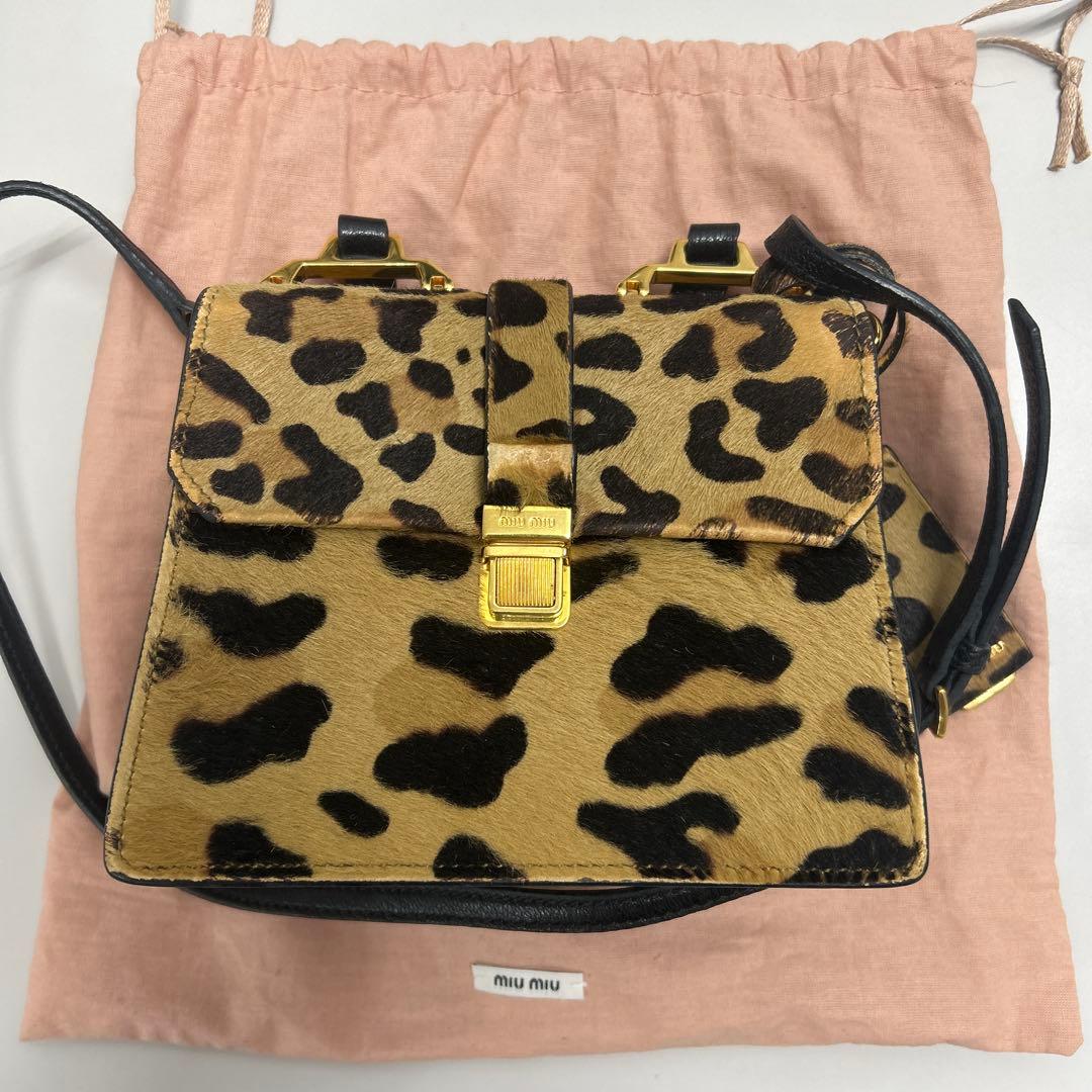 miu miu ヒョウ柄 ショルダーバッグ