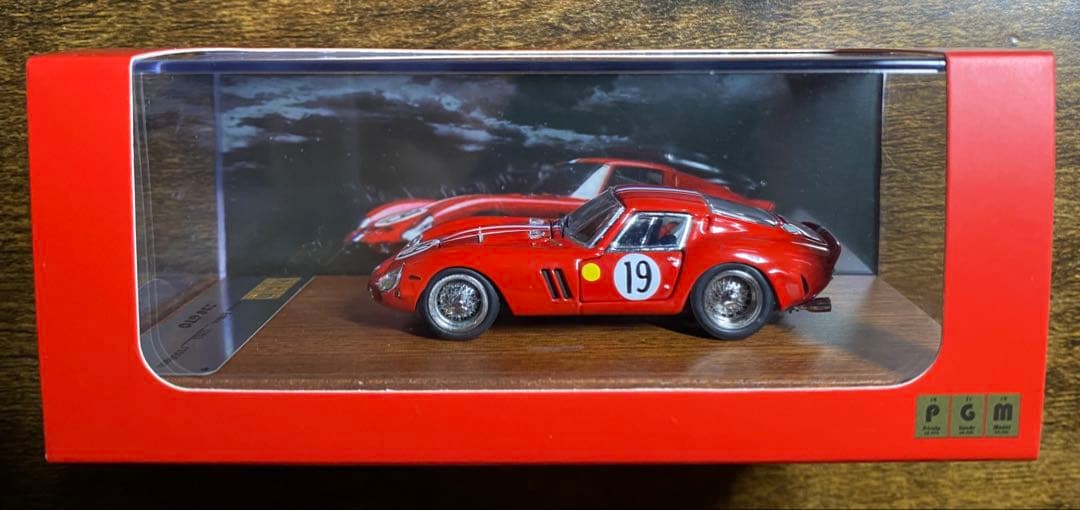 PGM 1/64 フェラーリ Ferrari 250 GTO フェラーリ 赤