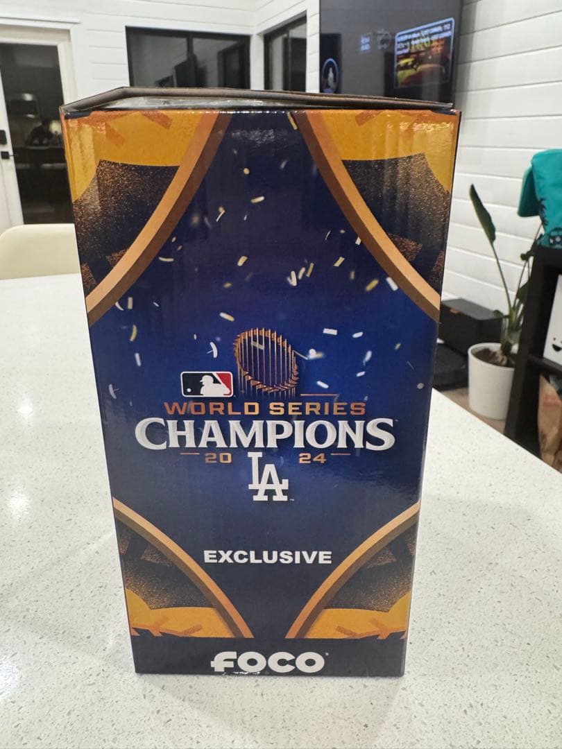 大谷翔平　世界2024個　優勝　ボブルヘッド ドジャース 2体セット