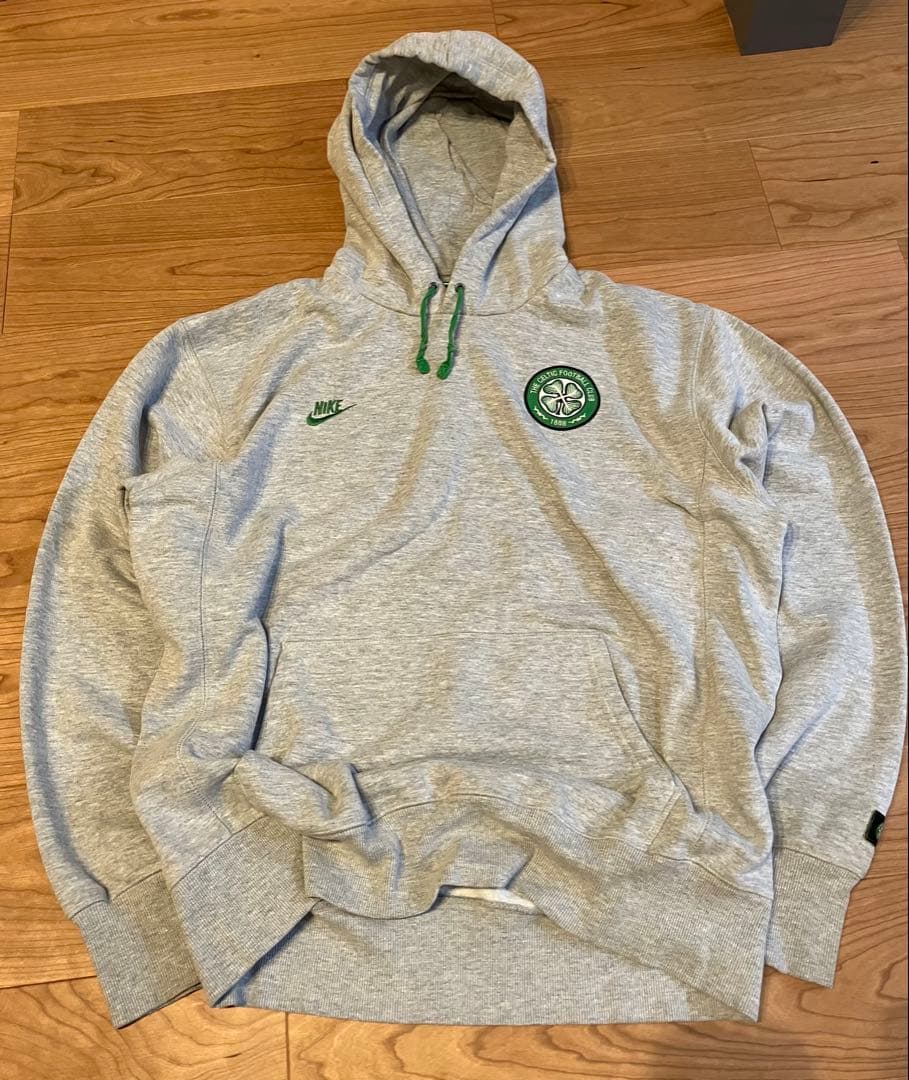【入手困難】Nike×セルティックFC/スウェットパーカー/ジャージ L
